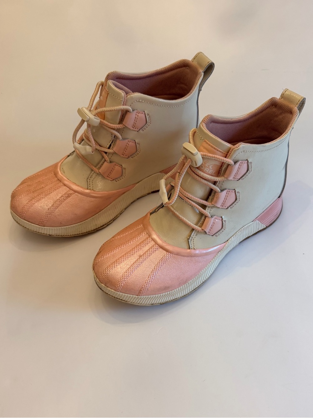 Sorel Out N About III Classic Duck Boots — Rose Gold/Cream